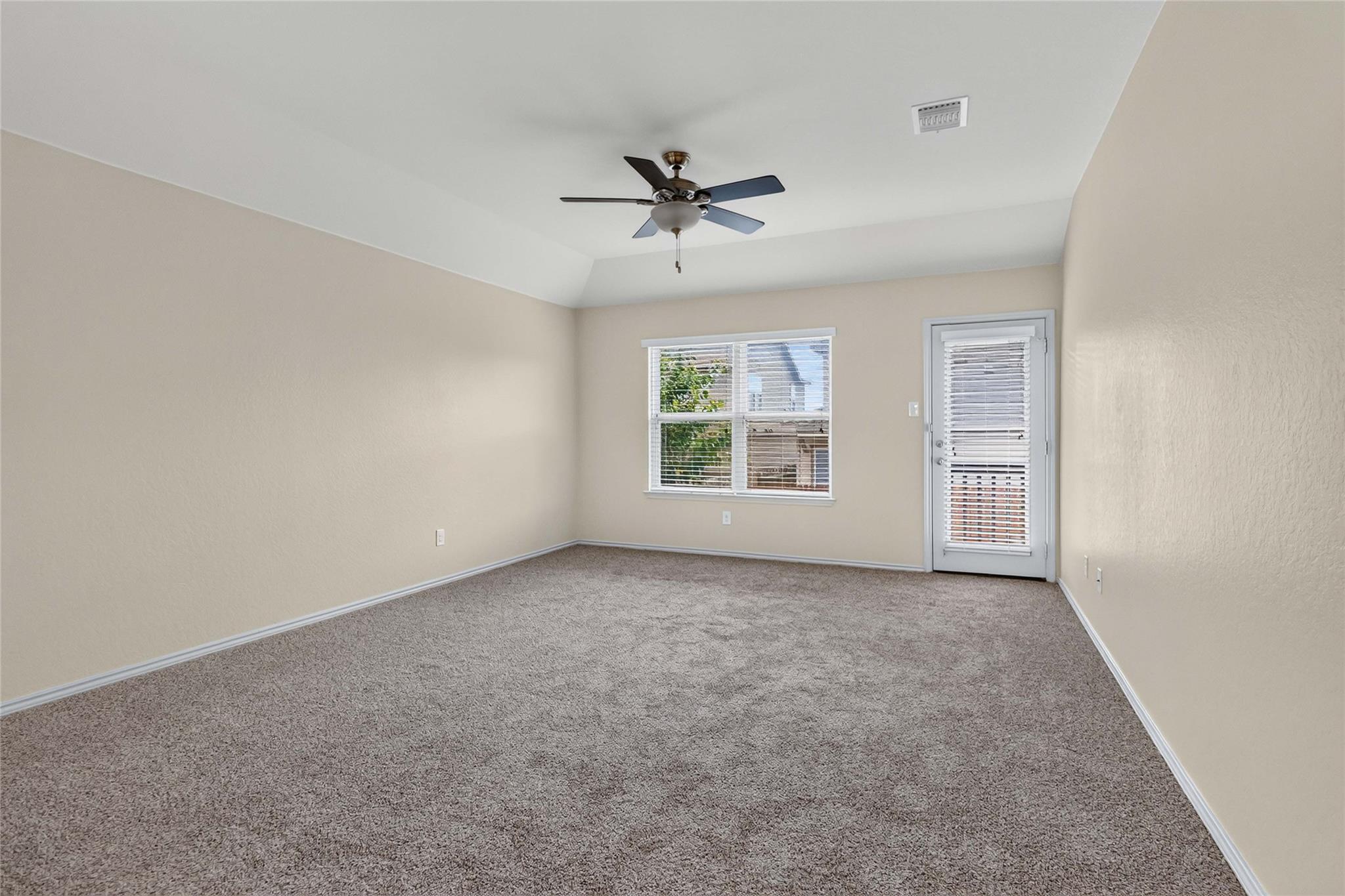 182 Tallow Trl Property Photo 4