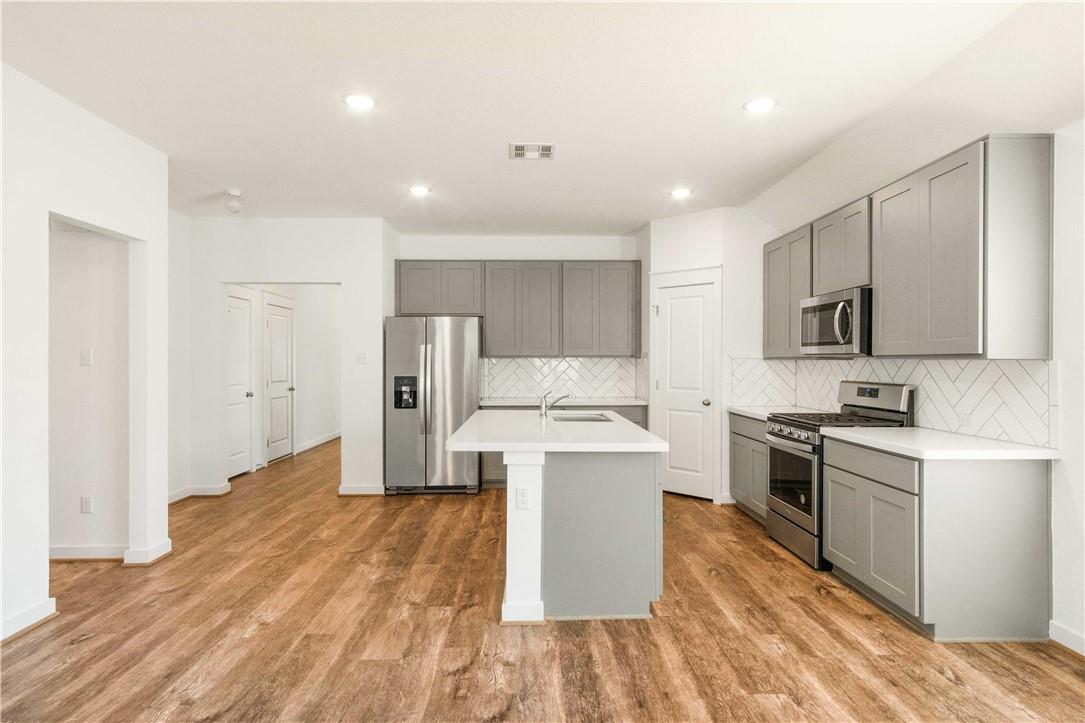 12100 Mossygate Trl Property Photo 2