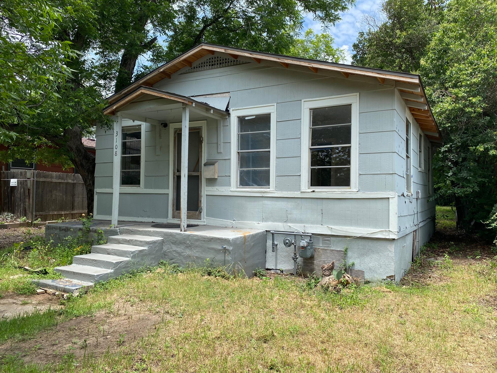 3108 E 13th St Property Photo 2