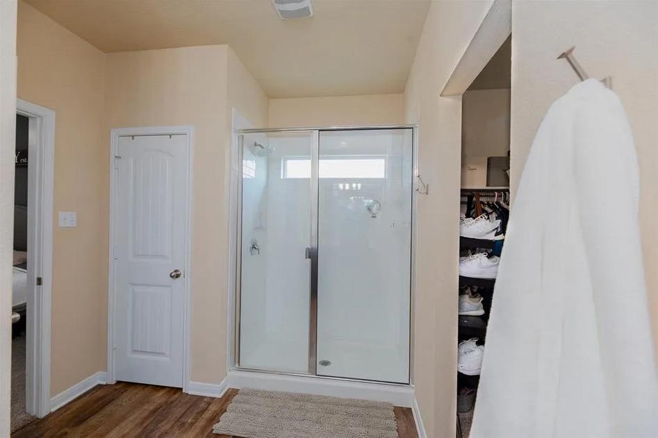 652 Donegal Ln Property Photo 16