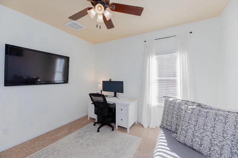 652 Donegal Ln Property Photo 22