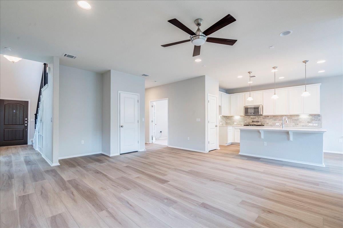 10515 Turnbull Loop Property Photo 9