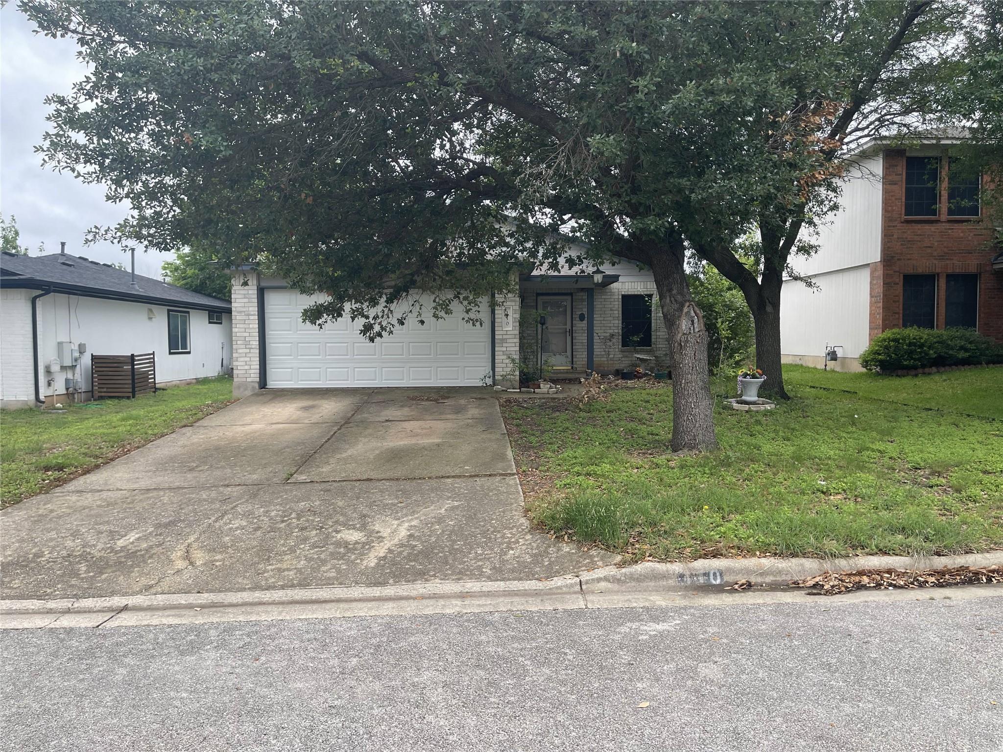 110 Brentwood Dr Property Photo 1
