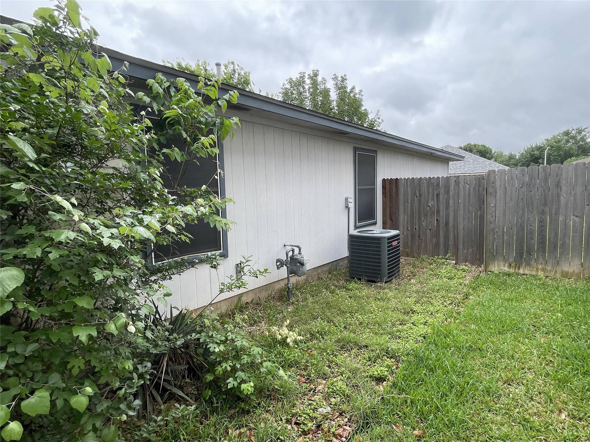 110 Brentwood Dr Property Photo 4