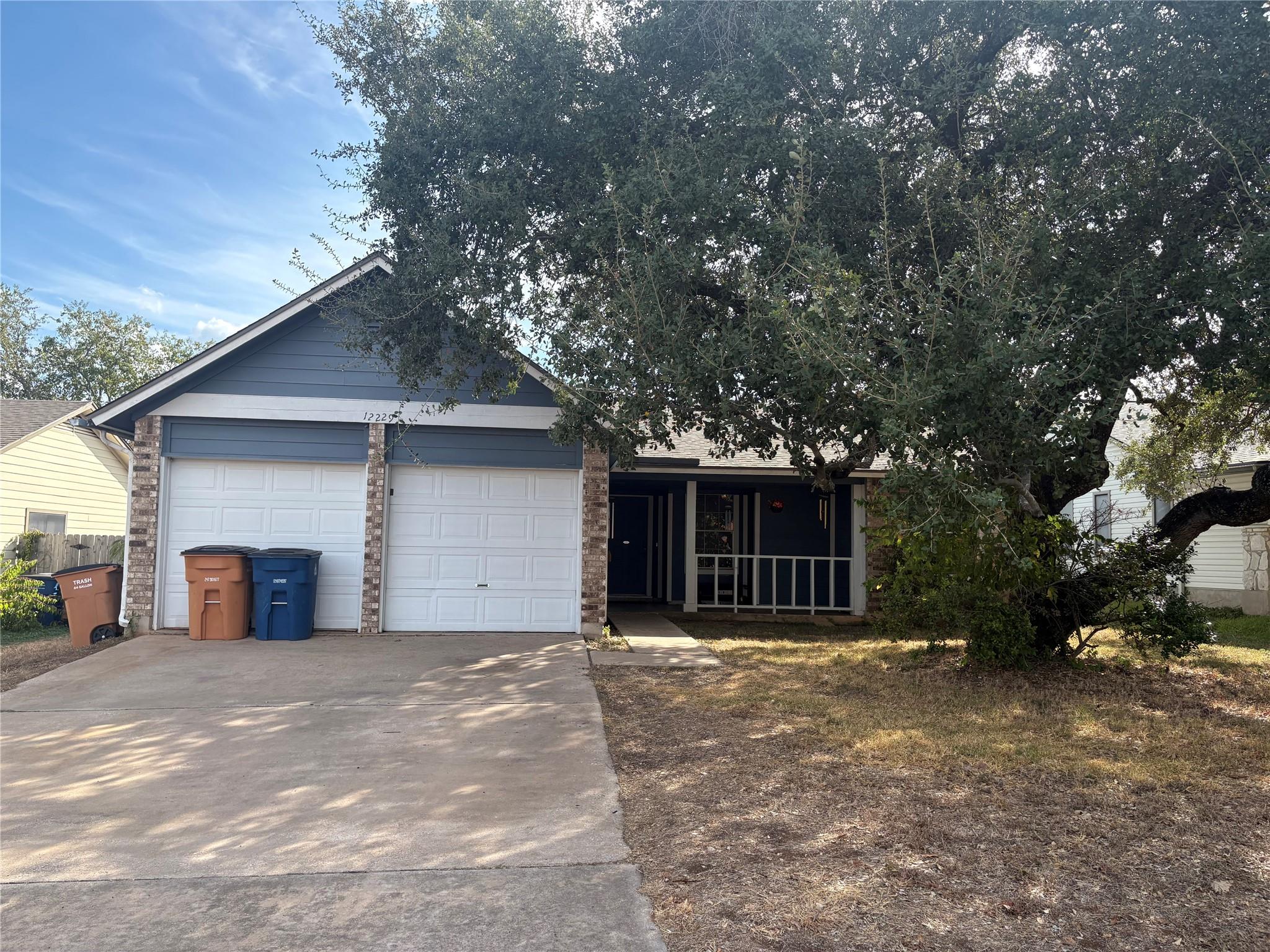12229 Mosley Ln Property Photo 1
