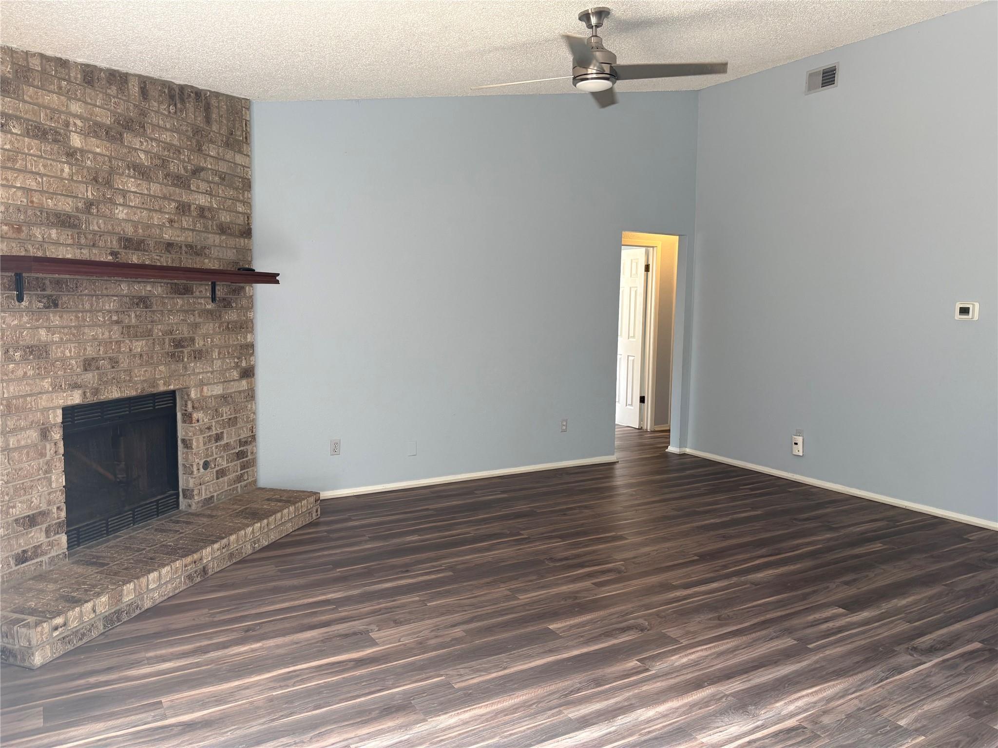 12229 Mosley Ln Property Photo 5