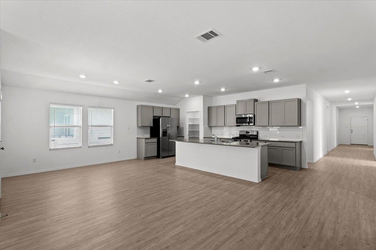 300 Jeffers None Property Photo 13