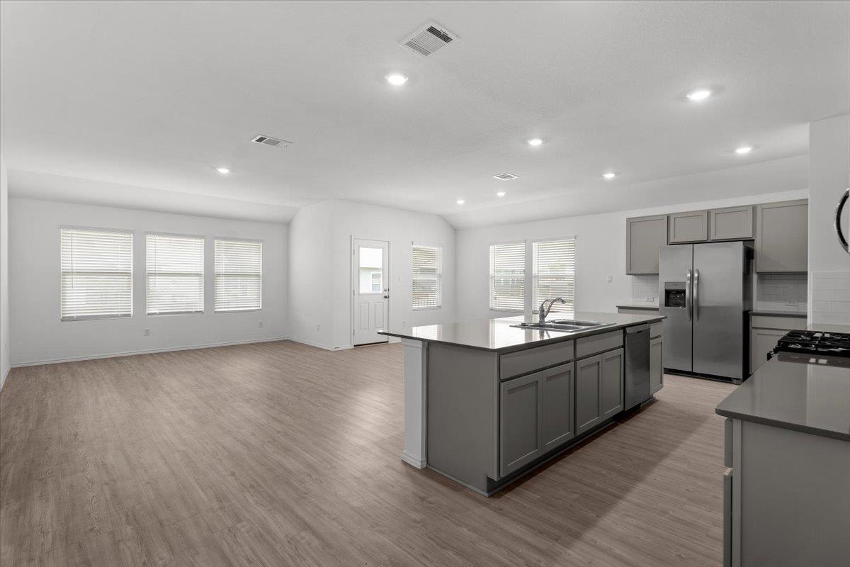 300 Jeffers None Property Photo 15
