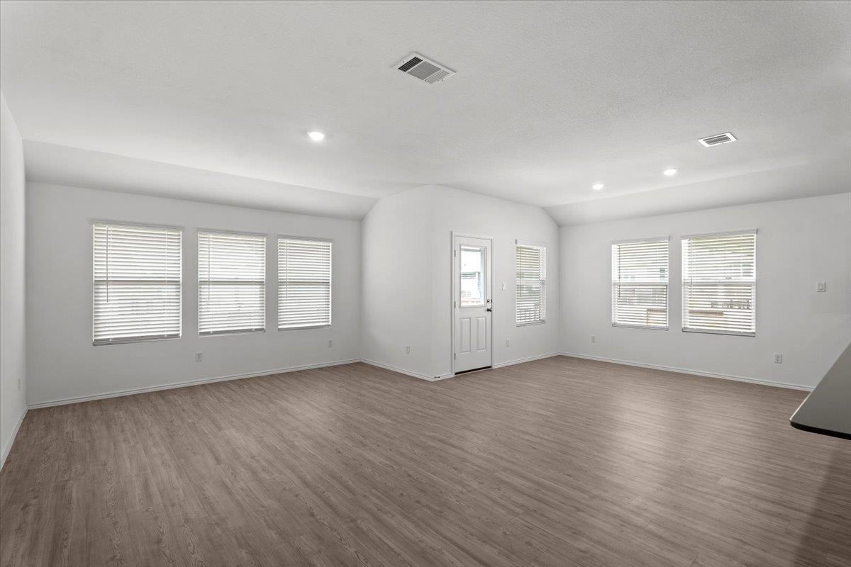 300 Jeffers None Property Photo 16