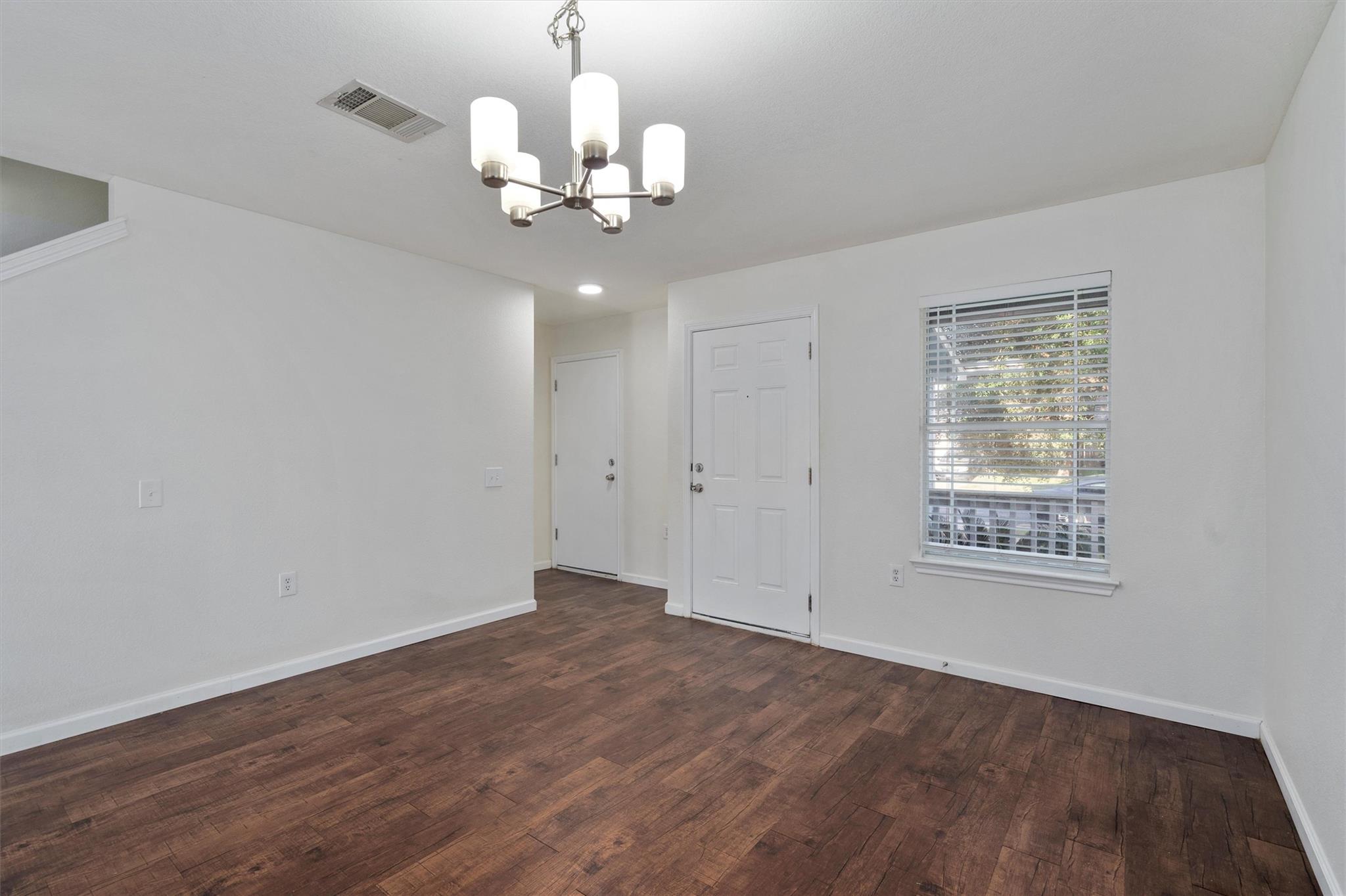 3516 Sand Dunes Ave Property Photo 4