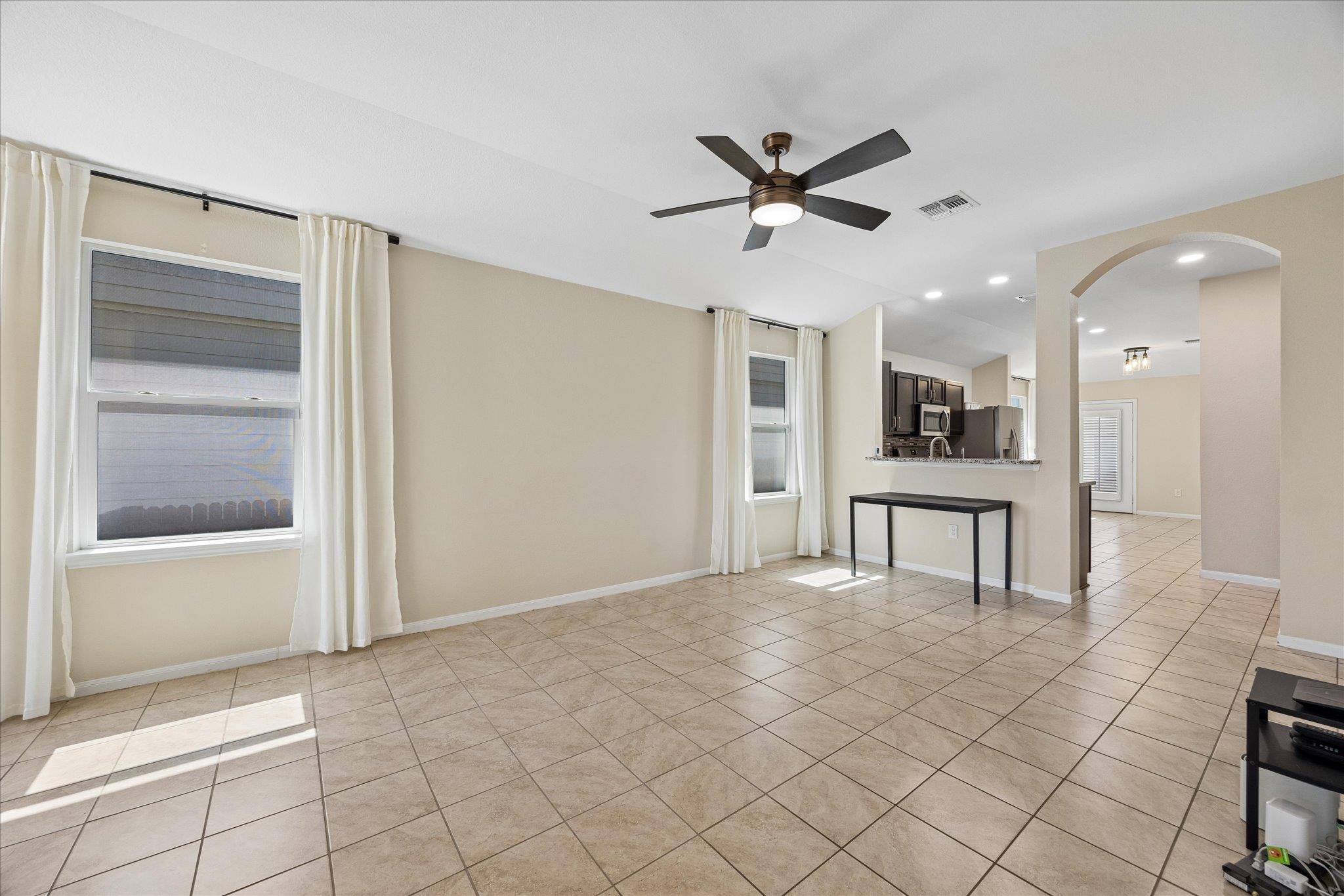 10110 Lampton Ln Property Photo 2