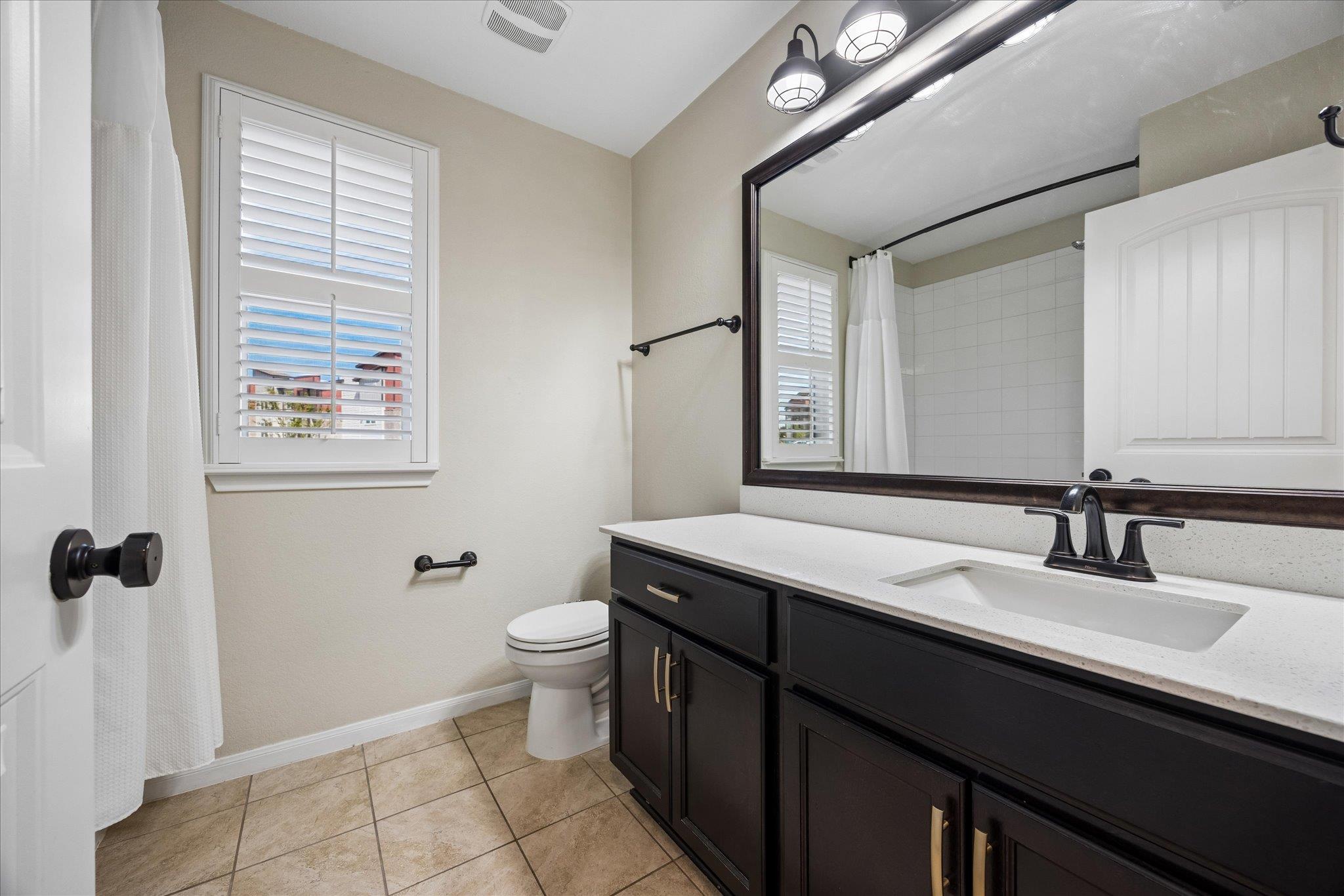 10110 Lampton Ln Property Photo 11