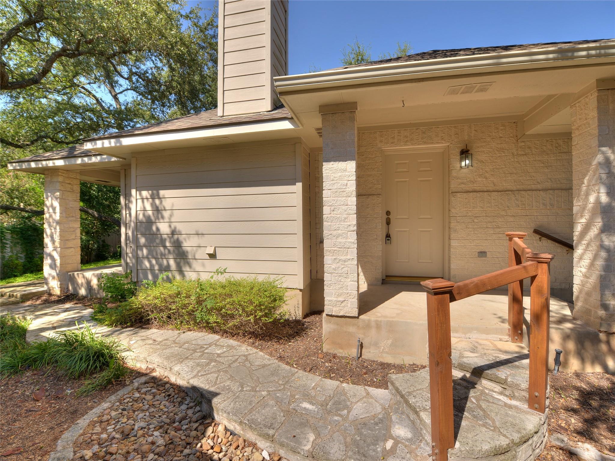 11 Troon Dr Property Photo 3