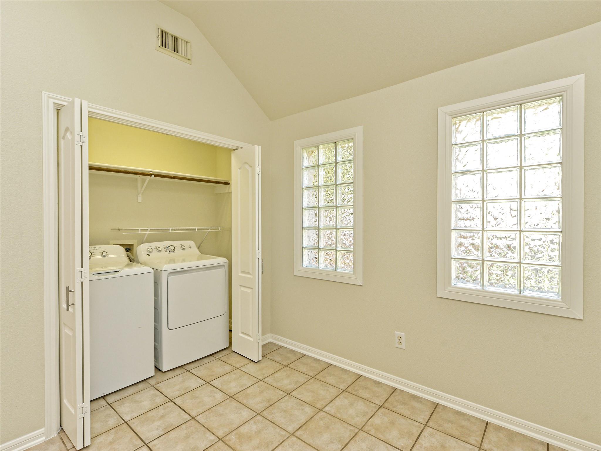11 Troon Dr Property Photo 12