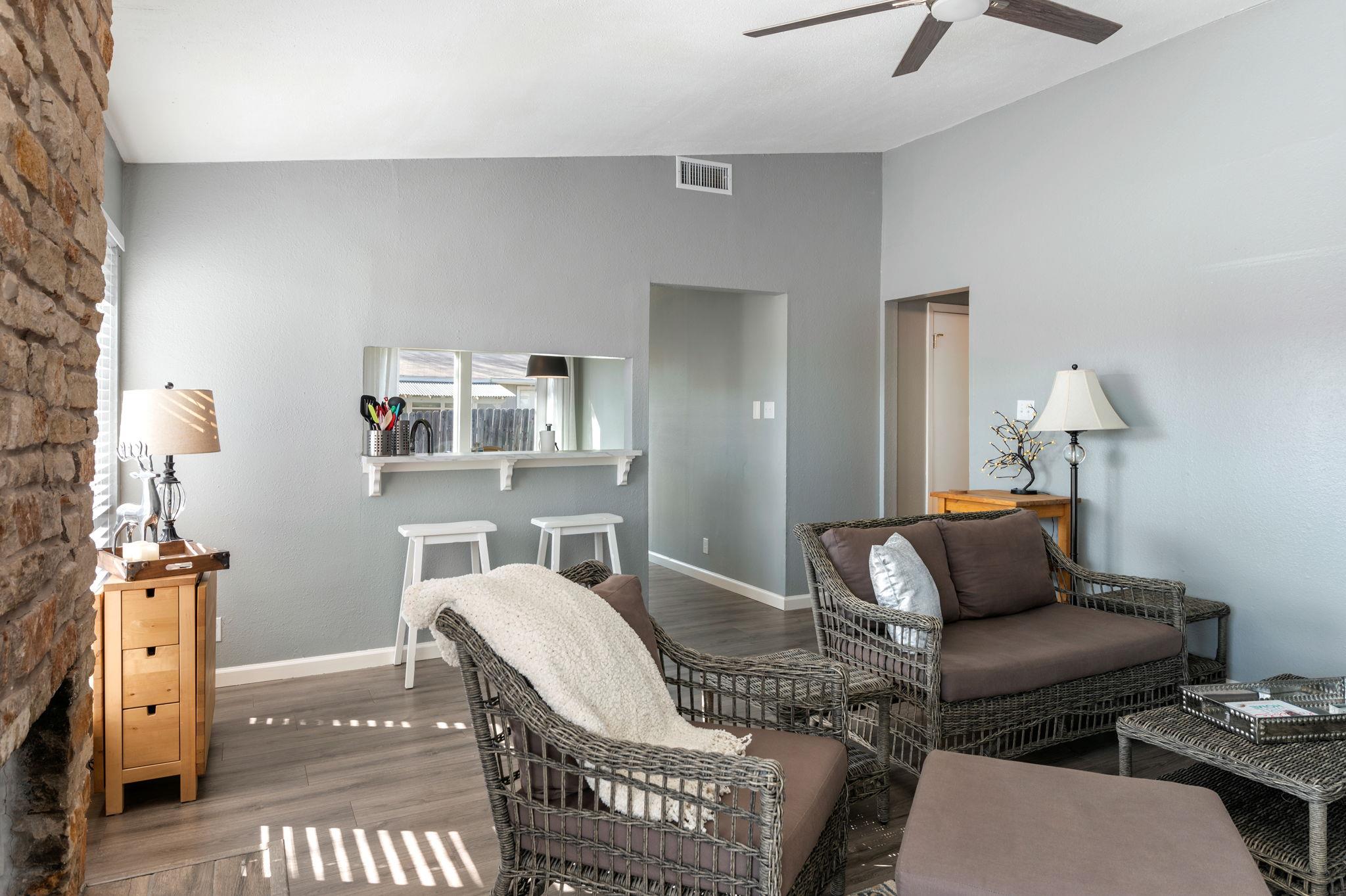 10401 Burmaster Ln #a Property Photo 6
