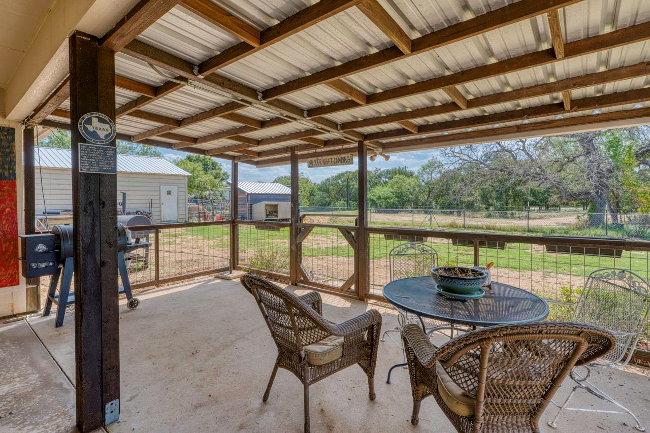 809 Skyline Dr Property Photo 23