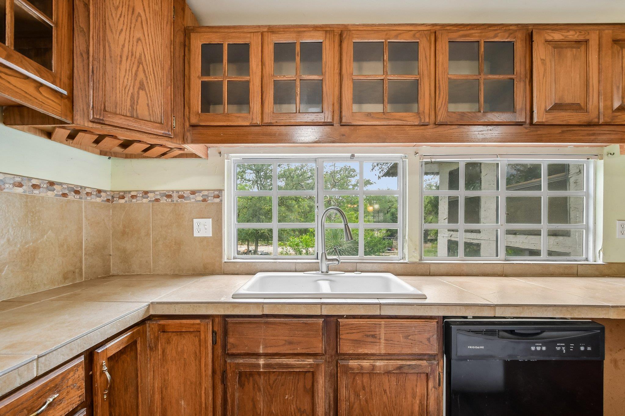 116 Hart Ln Property Photo 13