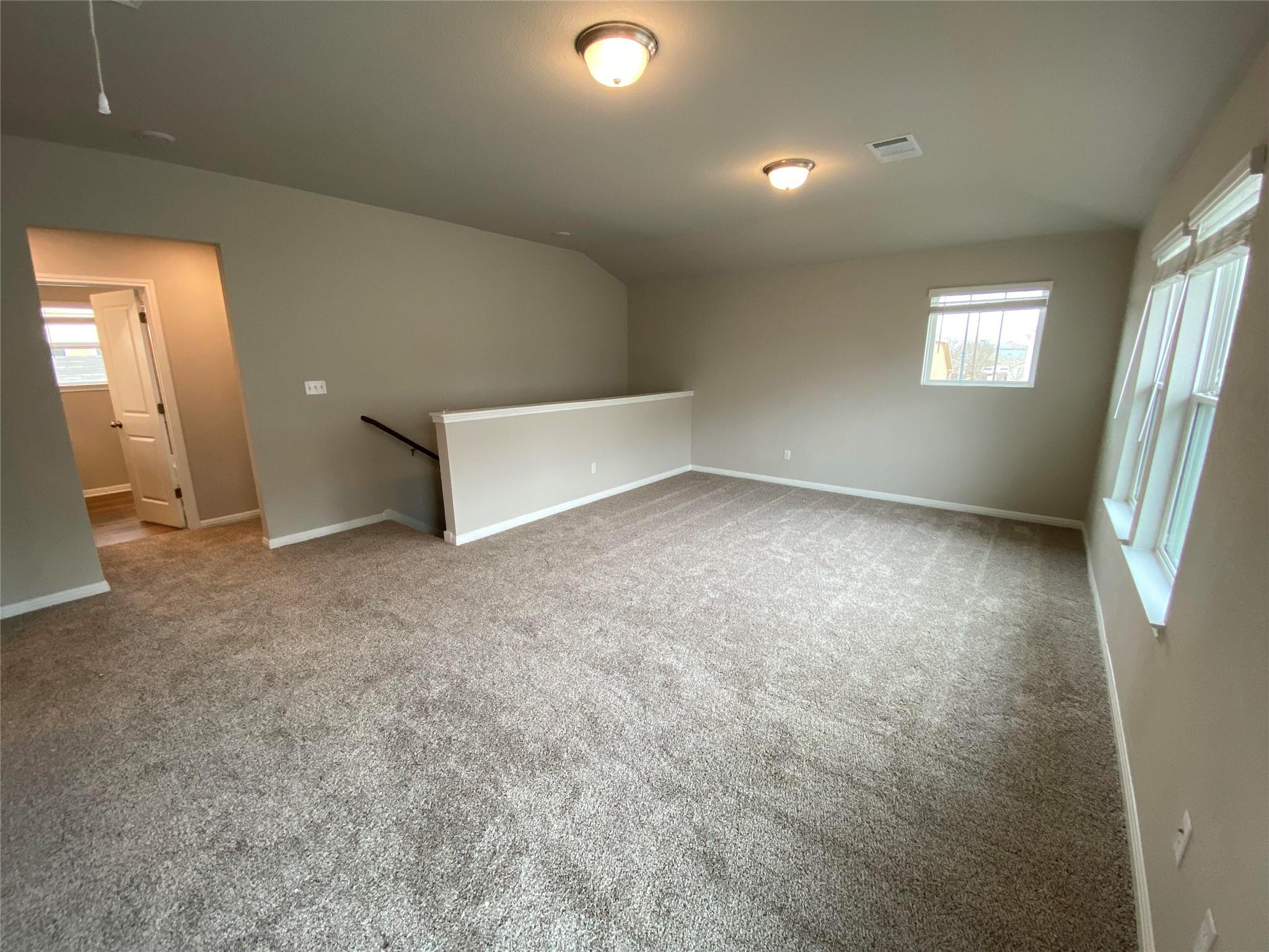 912 Main St Property Photo 21