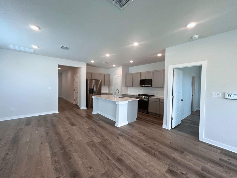 13412 Final Turn Ln Property Photo 4
