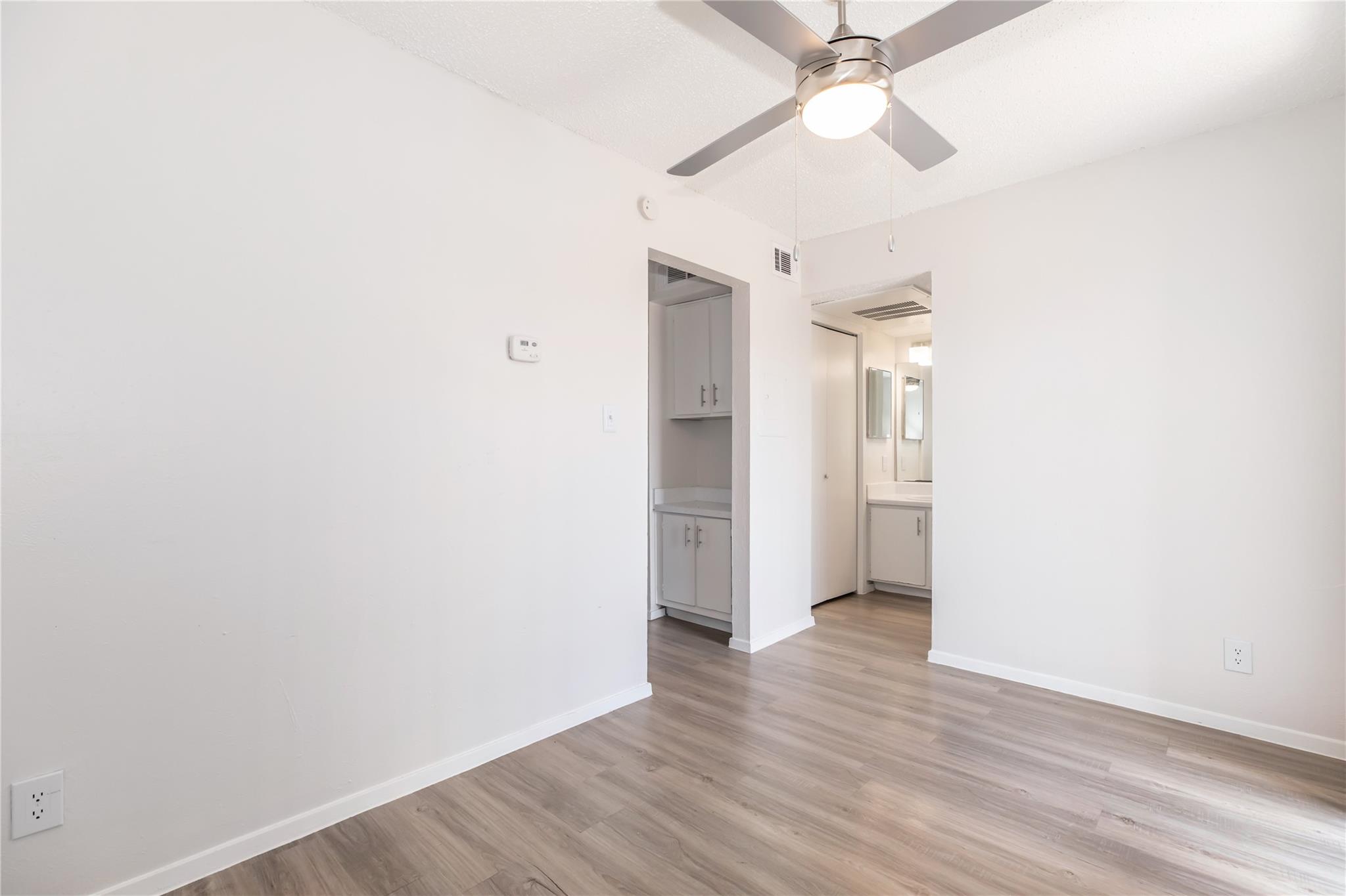 6010 N Lamar Blvd #203 Property Photo 7