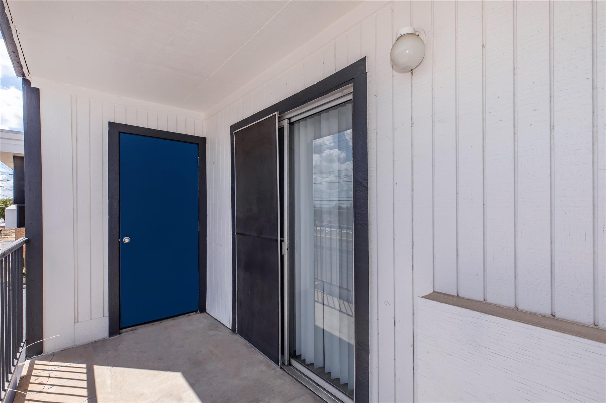 6010 N Lamar Blvd #203 Property Photo 11
