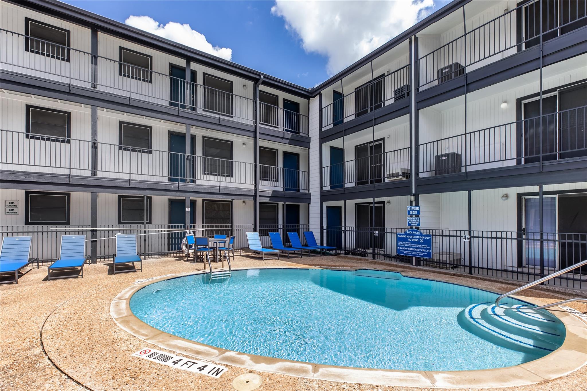 6010 N Lamar Blvd #203 Property Photo 14
