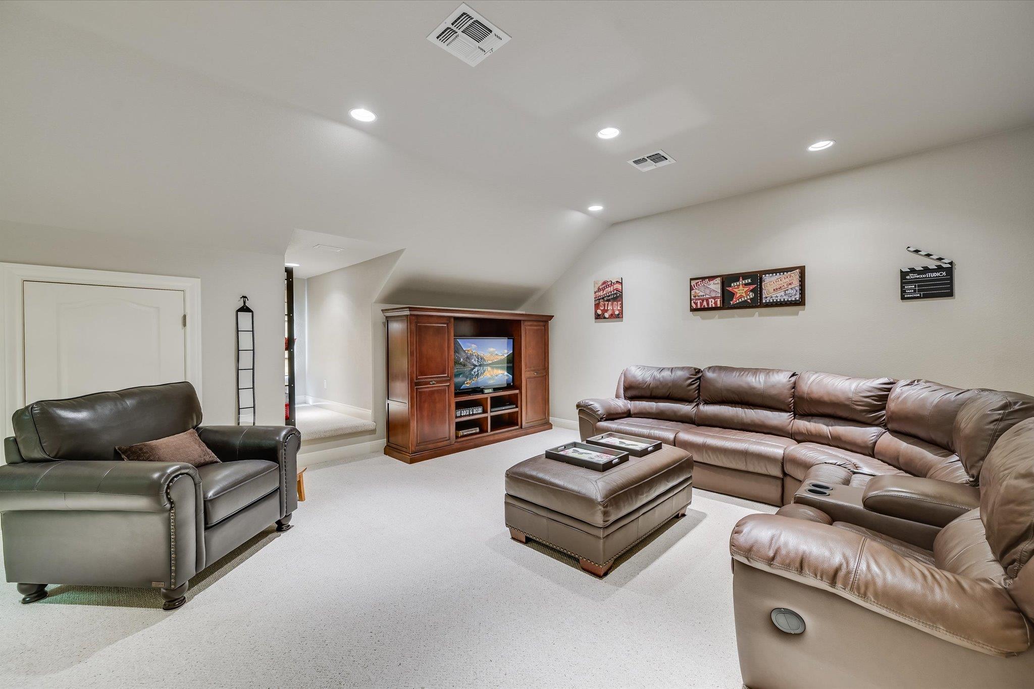 102 Osprey Cir Property Photo 15