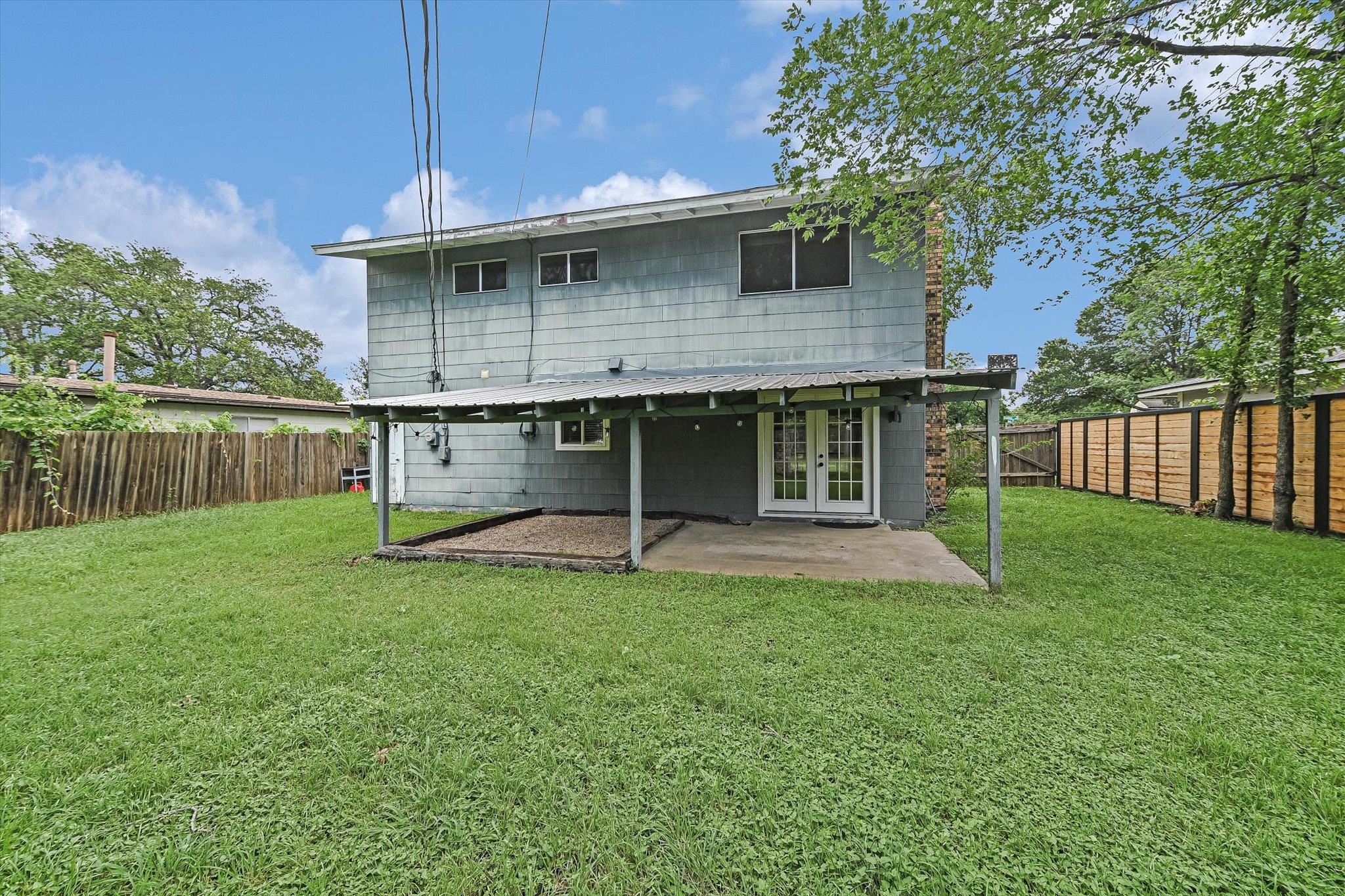 4904 Creekline Dr Property Photo 10