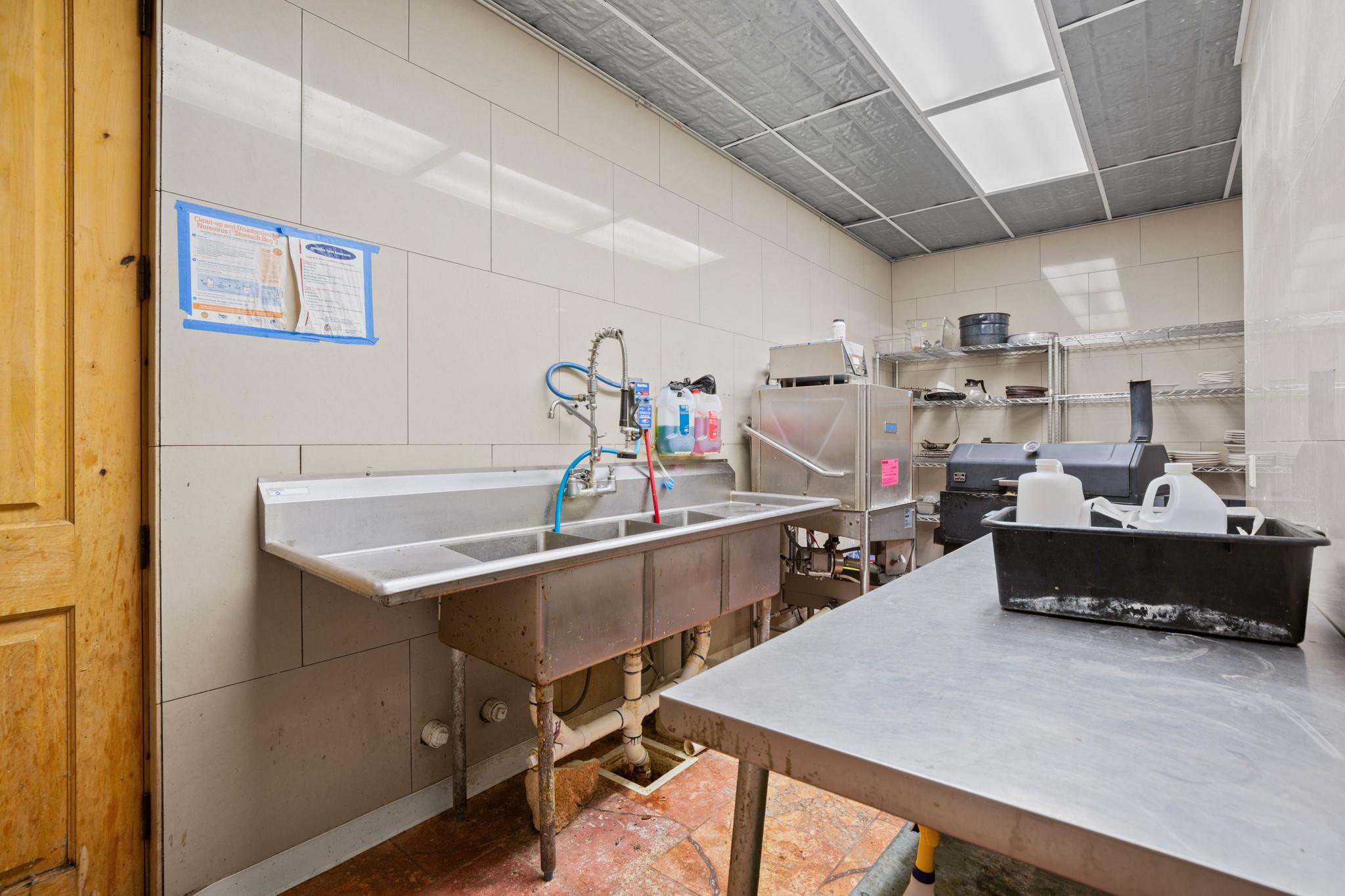 4346309 Property Photo 23