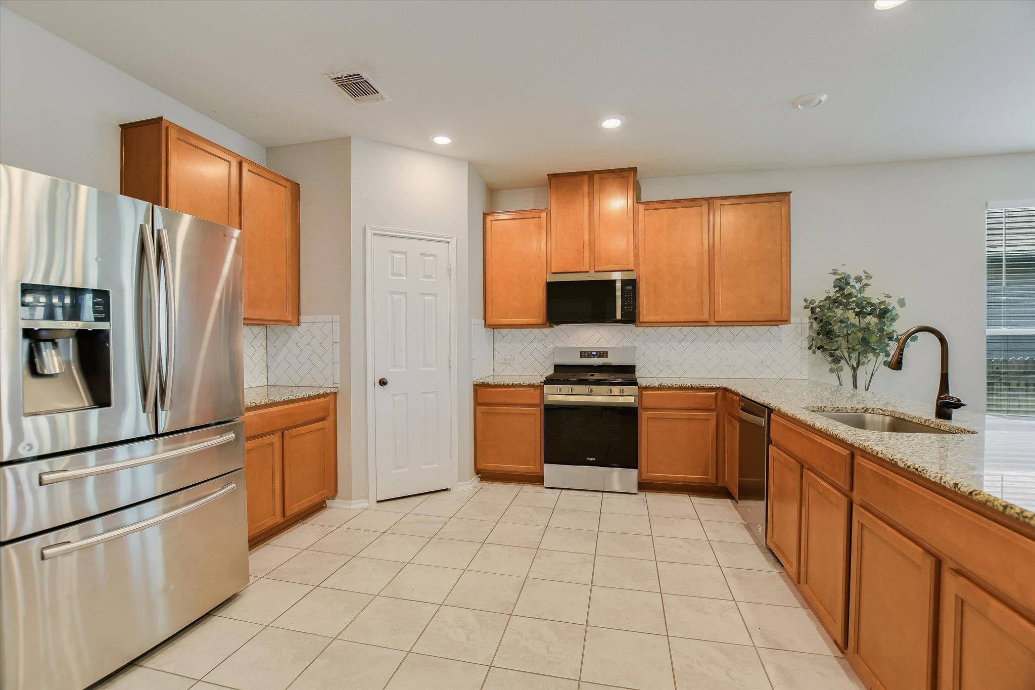 7932 Gato Ln Property Photo 6
