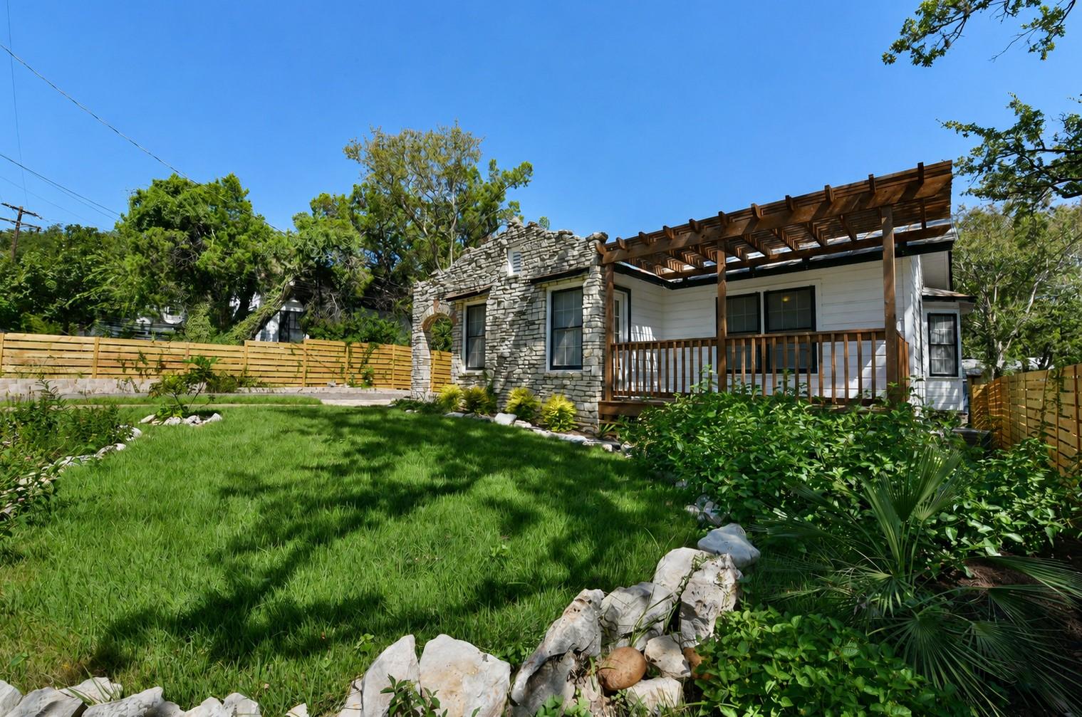 1008 Milam Pl Property Photo 2