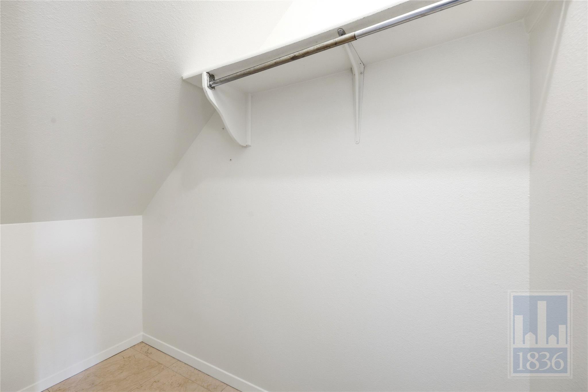 8400 Jamestown Dr #226 Property Photo 18