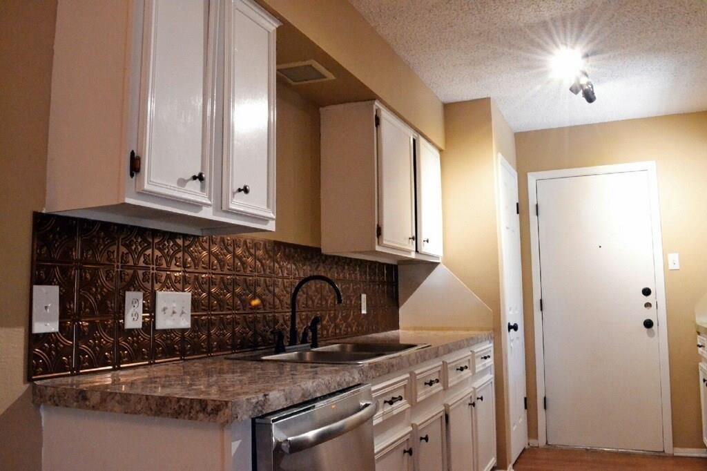 1801 Mearns Meadow Blvd #a Property Photo 8