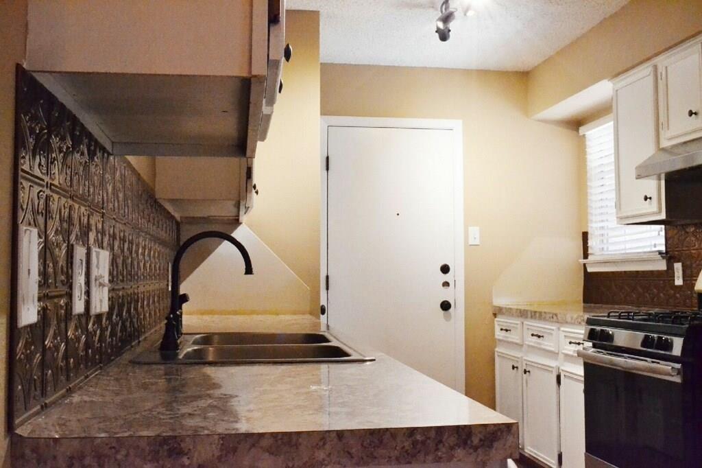 1801 Mearns Meadow Blvd #a Property Photo 10