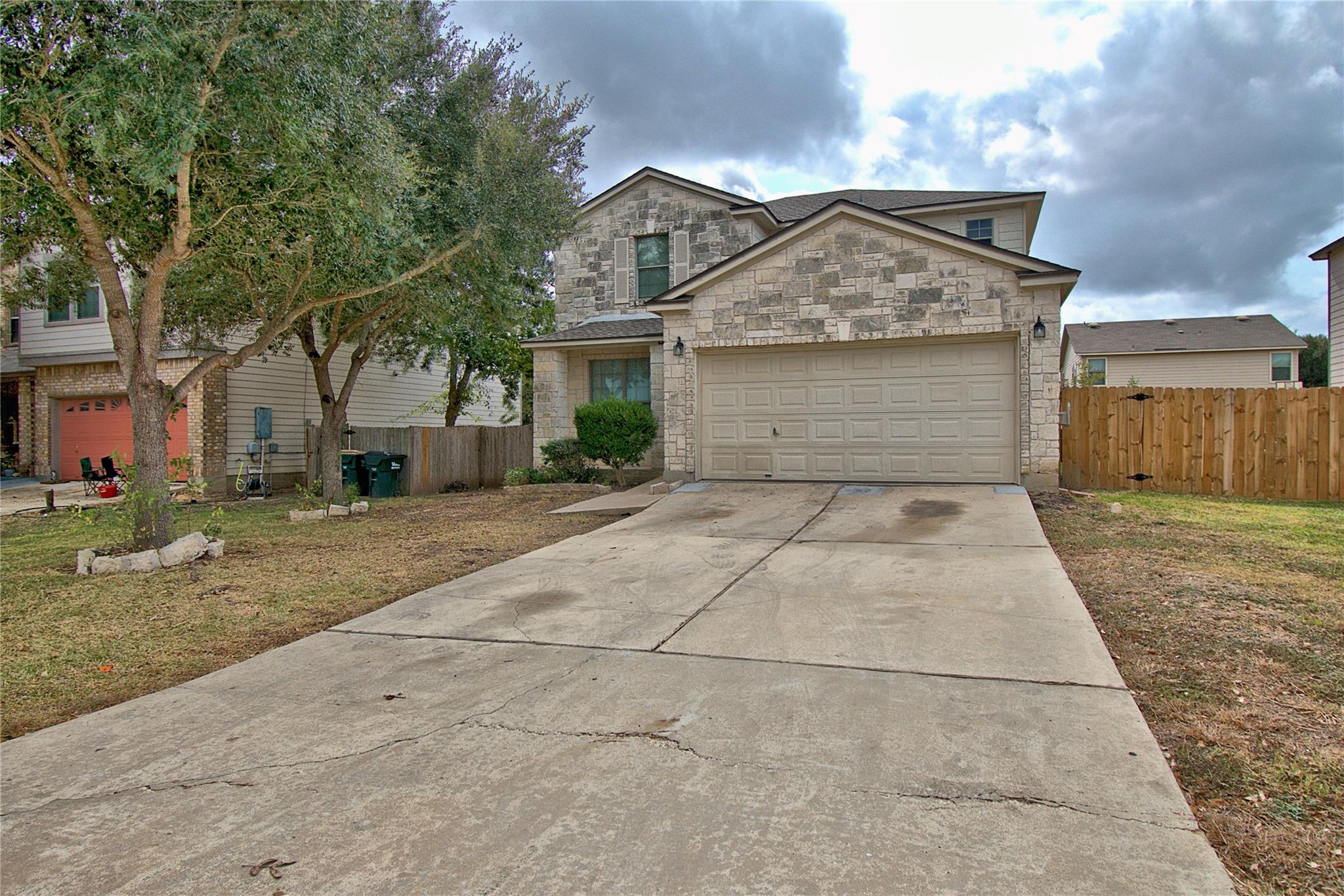711 Abundance Ln Property Photo 2