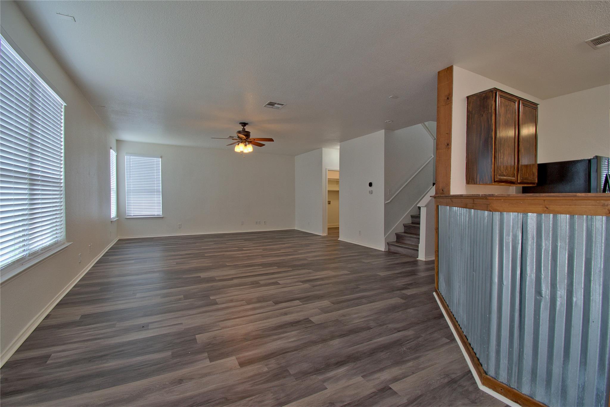 711 Abundance Ln Property Photo 9