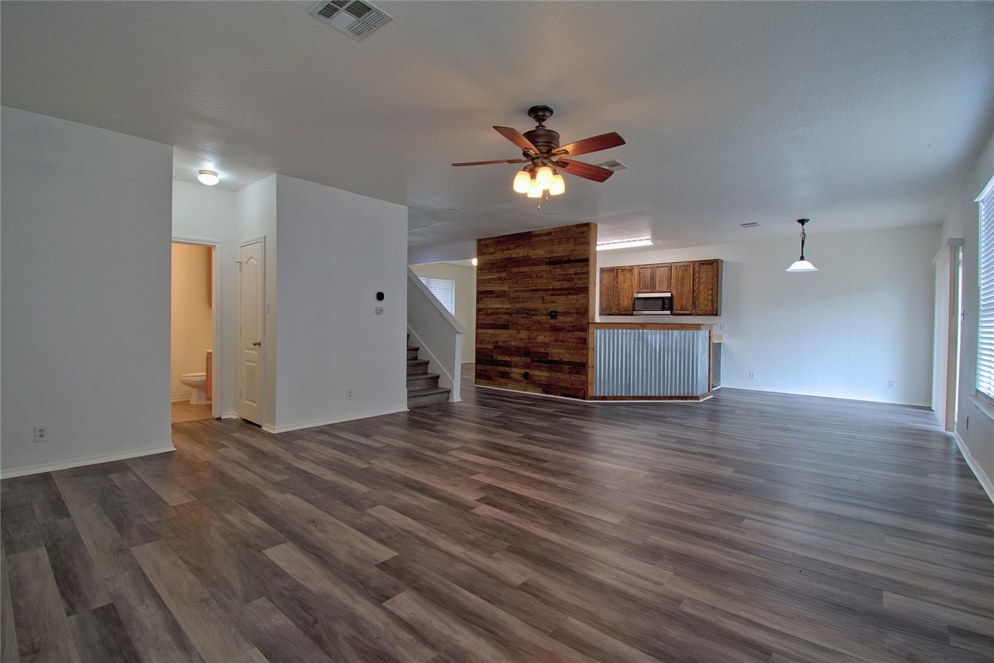 711 Abundance Ln Property Photo 10