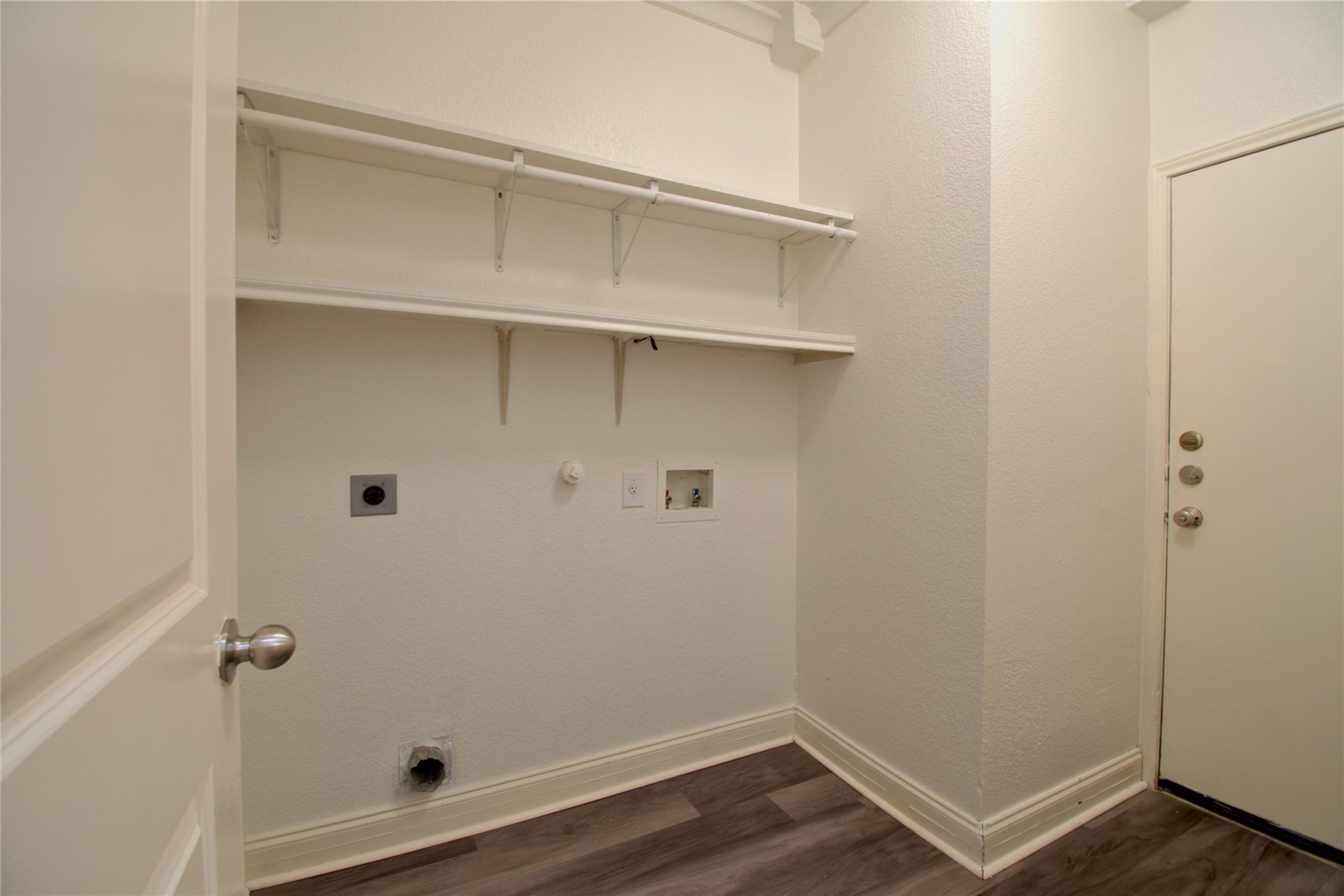 711 Abundance Ln Property Photo 12