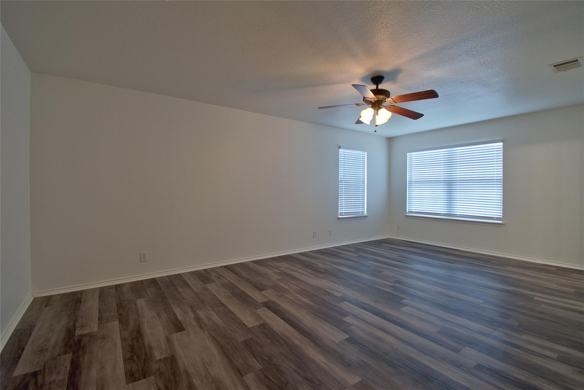 711 Abundance Ln Property Photo 14