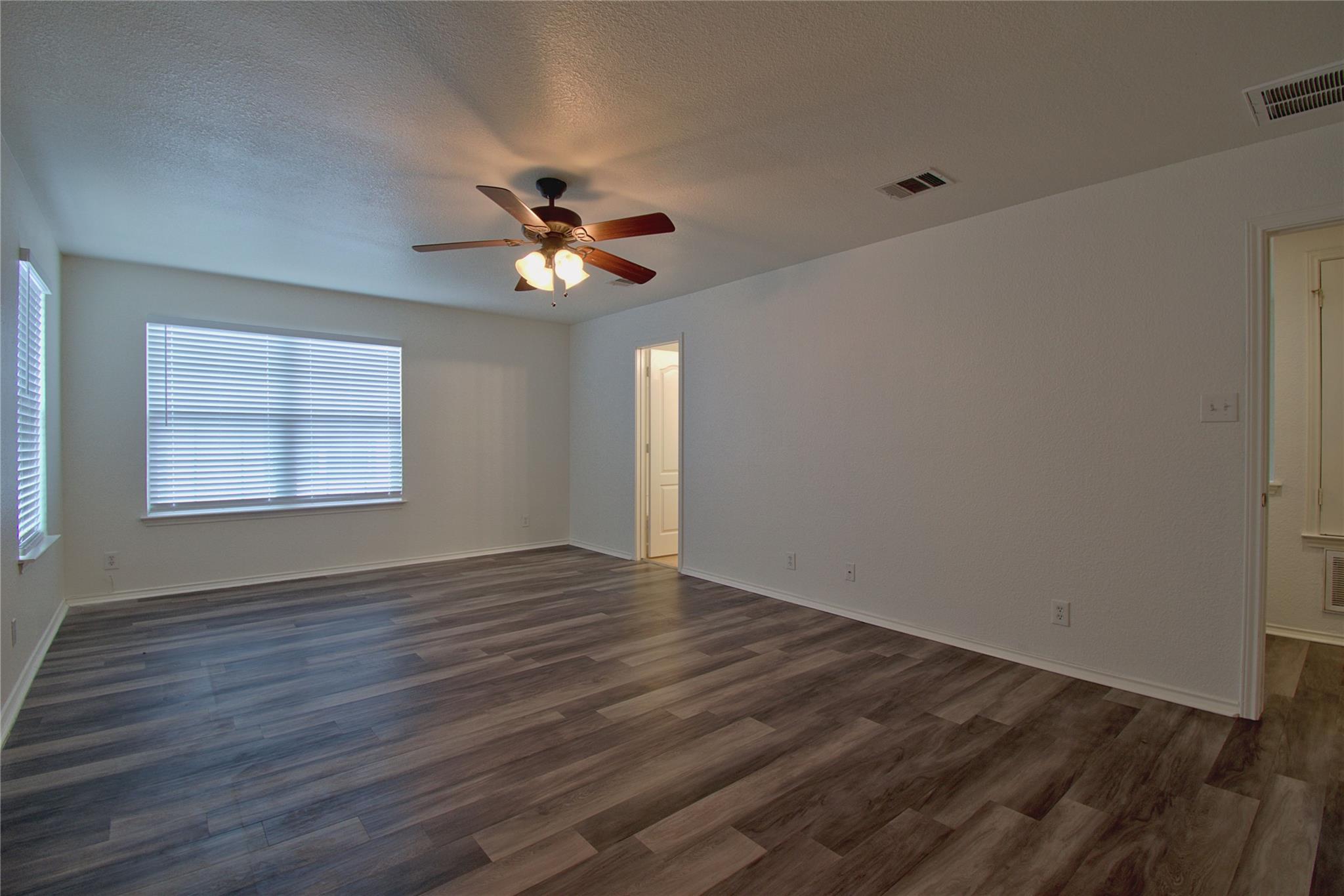711 Abundance Ln Property Photo 15