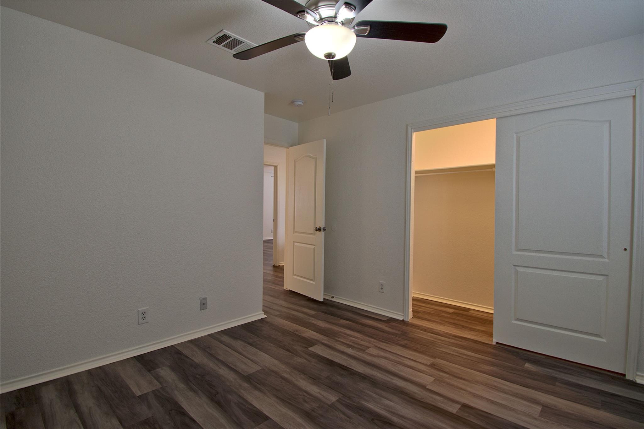 711 Abundance Ln Property Photo 24