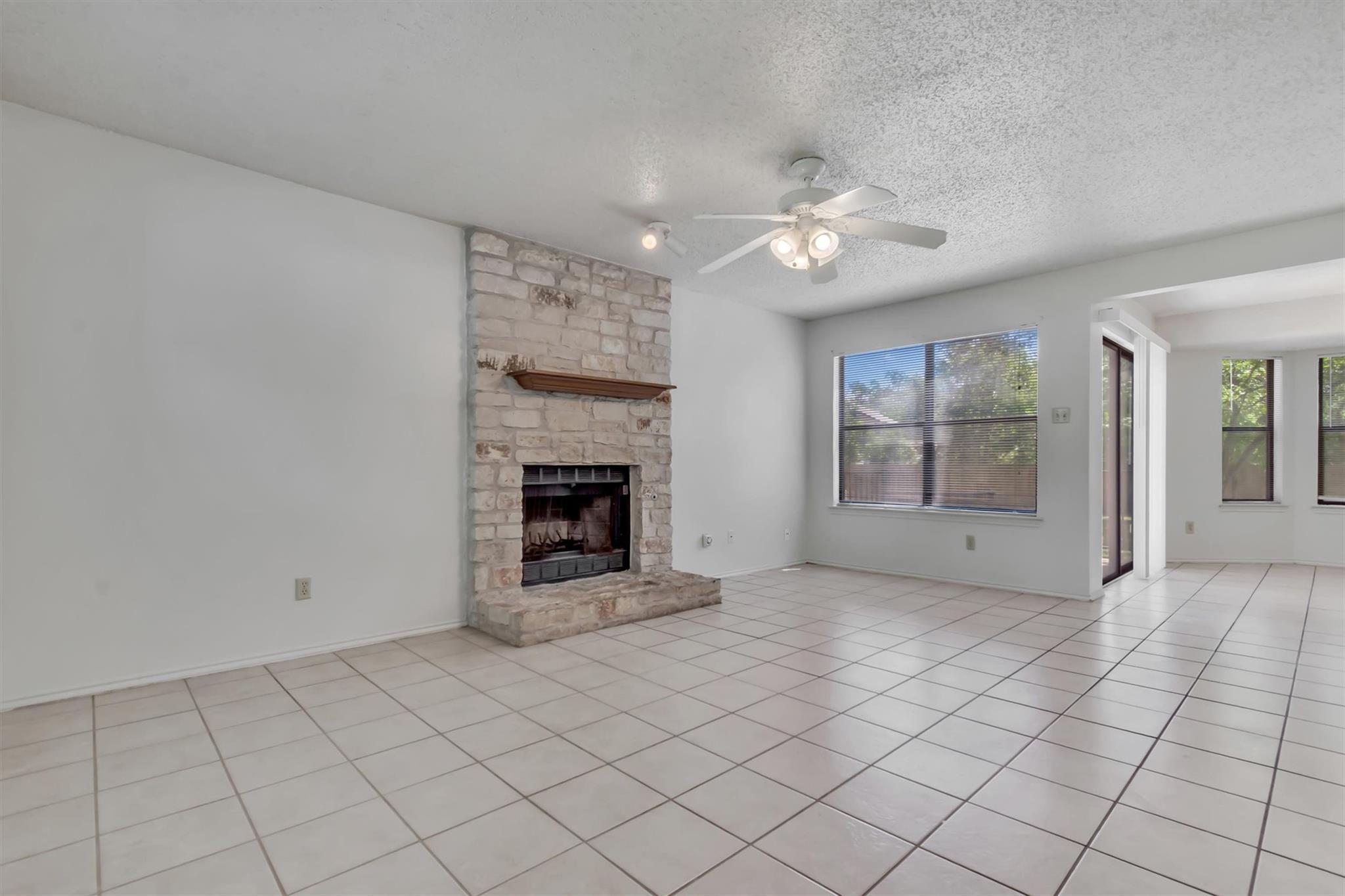7802 Topawa Cv #b Property Photo 3