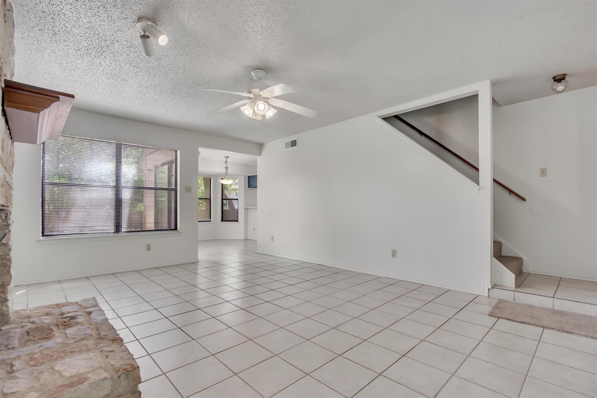 7802 Topawa Cv #b Property Photo 6