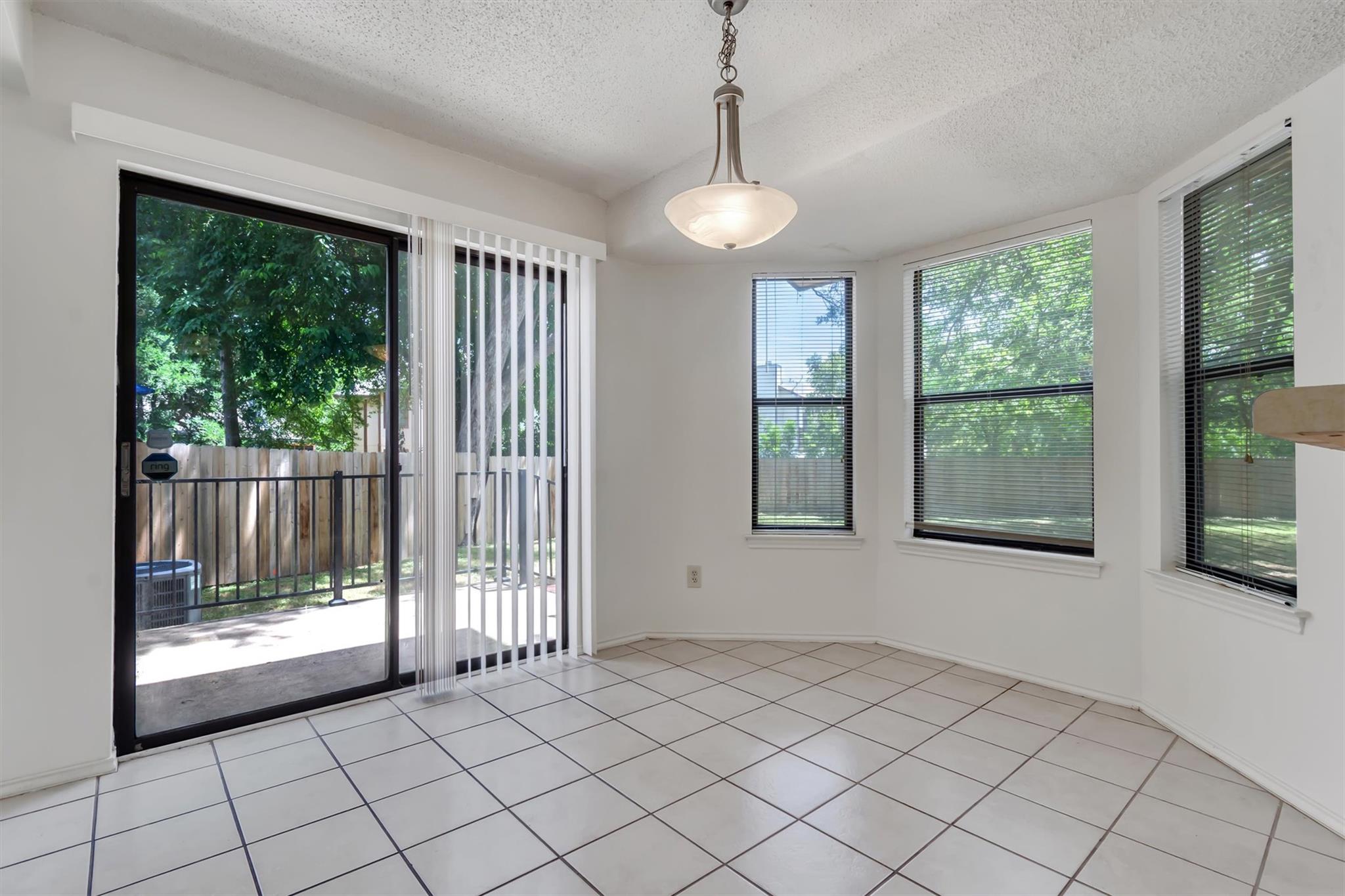 7802 Topawa Cv #b Property Photo 12