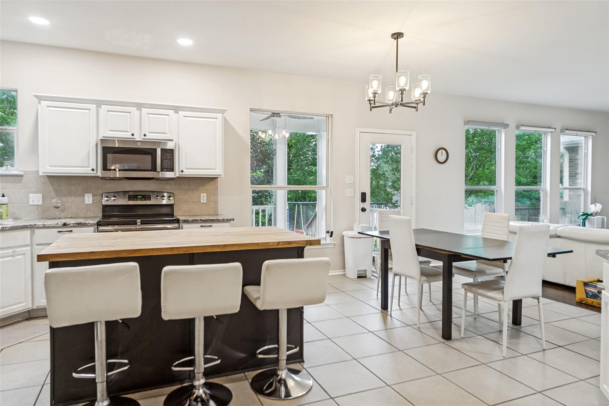 22911 Cardigan Chase None Property Photo 8