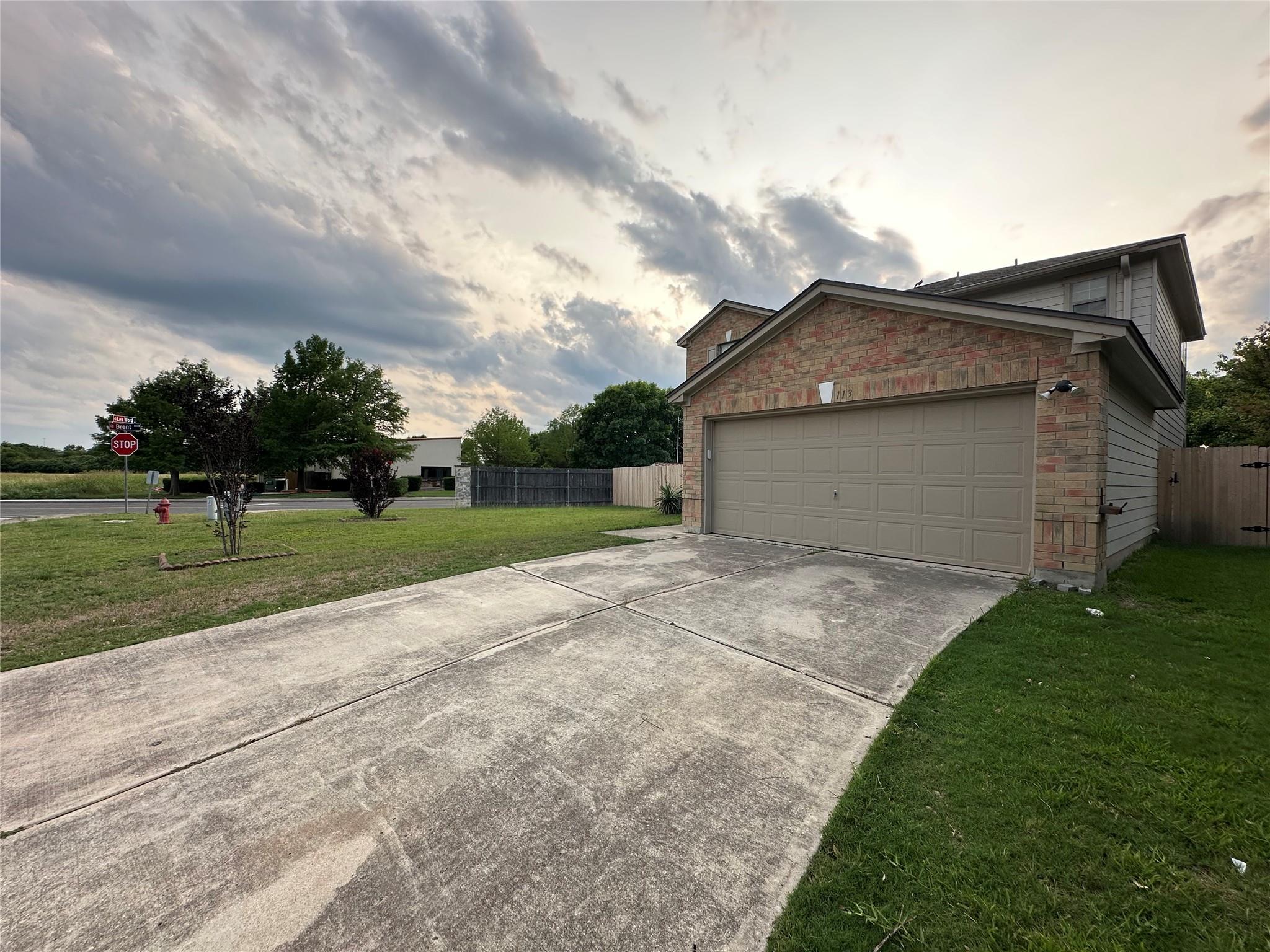 113 Lexword Ln Property Photo 3