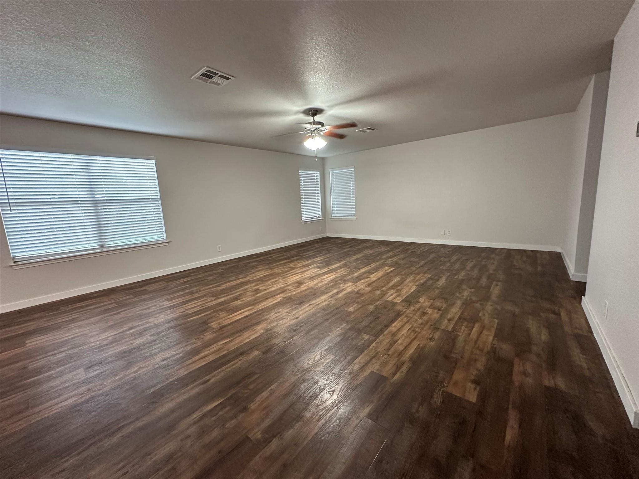 113 Lexword Ln Property Photo 4