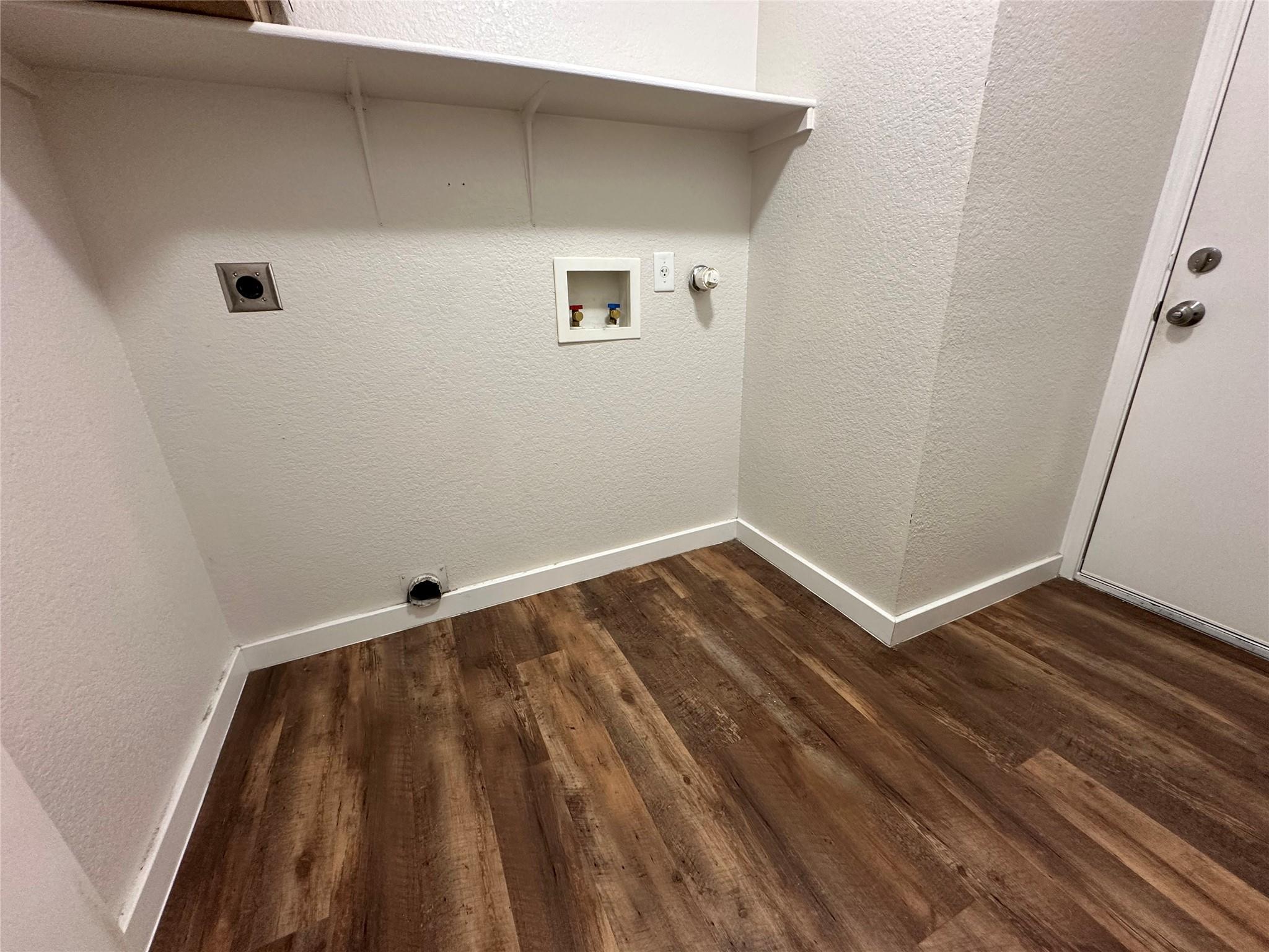 113 Lexword Ln Property Photo 19
