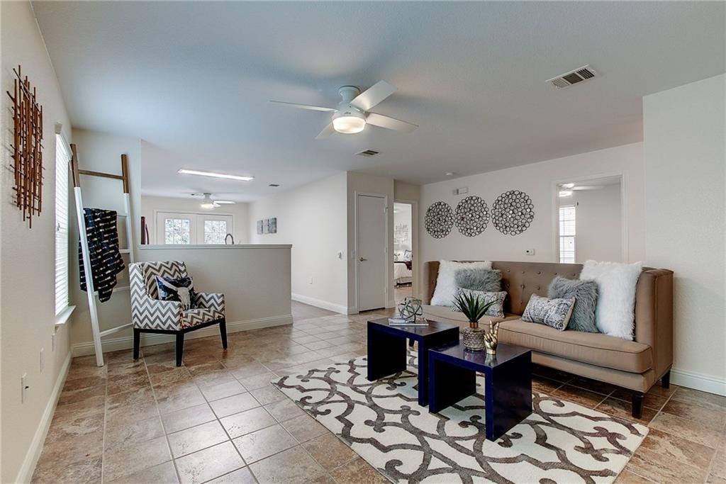7107 Alegre Pass Property Photo 4