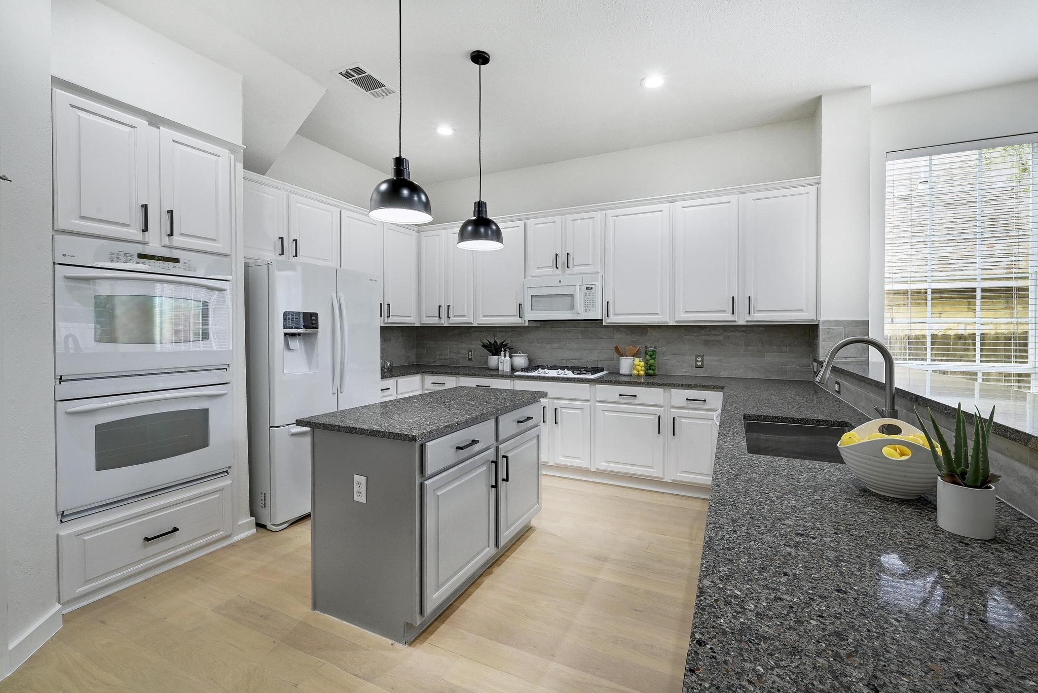 6116 Pebble Garden Ct Property Photo 8
